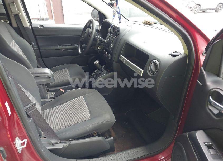 Photo 5 of 2014 Jeep Compass SPORT (VIN 1C4NJDBB2ED623404)