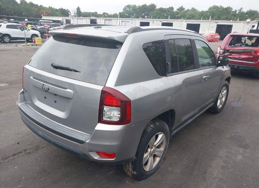 Photo 4 of 2014 Jeep Compass SPORT (VIN 1C4NJDBB2ED740674)