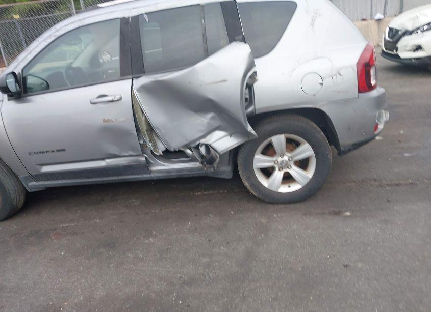 Photo 6 of 2014 Jeep Compass SPORT (VIN 1C4NJDBB2ED740674)