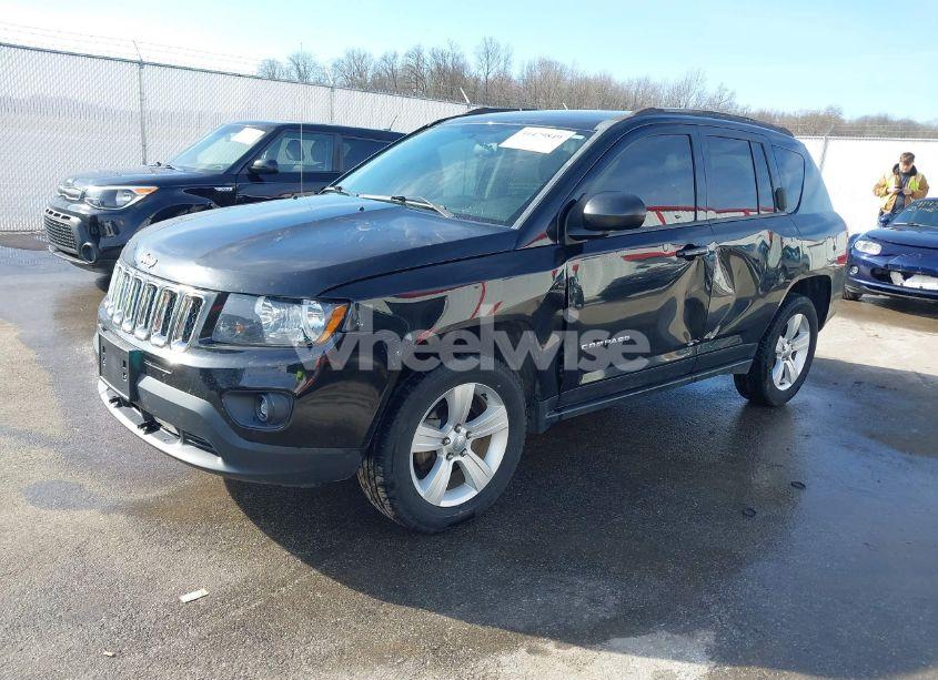 Photo 2 of 2015 Jeep Compass SPORT (VIN 1C4NJDBB2FD283091)
