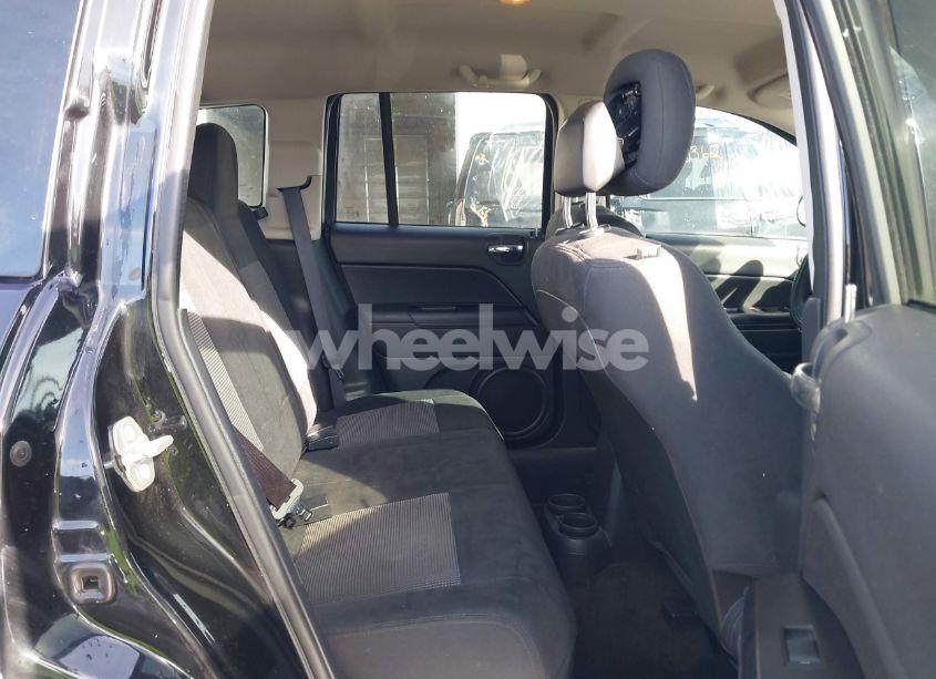 Photo 8 of 2015 Jeep Compass SPORT (VIN 1C4NJDBB2FD283091)