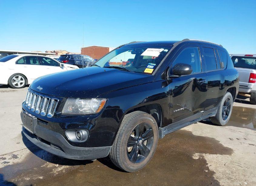 Photo 2 of 2016 Jeep Compass SPORT (VIN 1C4NJDBB2GD647124)
