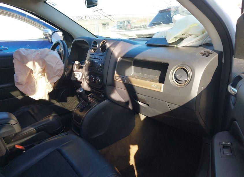 Photo 5 of 2016 Jeep Compass 75TH ANNIVERSARY (VIN 1C4NJDBB2GD707399)