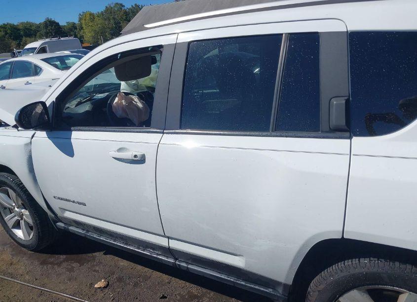 Photo 14 of 2016 Jeep Compass SPORT (VIN 1C4NJDBB2GD724719)