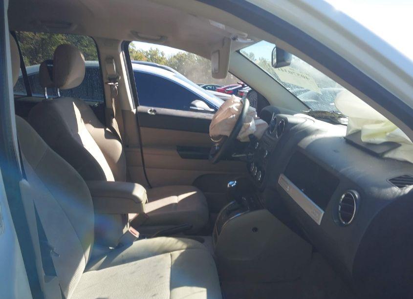 Photo 5 of 2016 Jeep Compass SPORT (VIN 1C4NJDBB2GD724719)