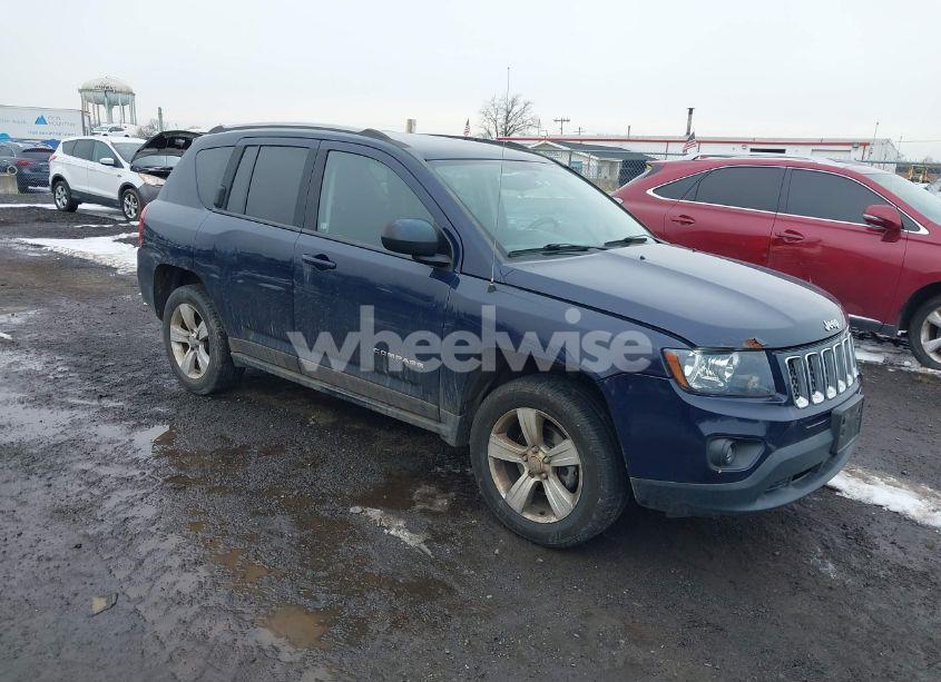 2017 Jeep Compass SPORT 4X4 (VIN 1C4NJDBB2HD105927) main photo