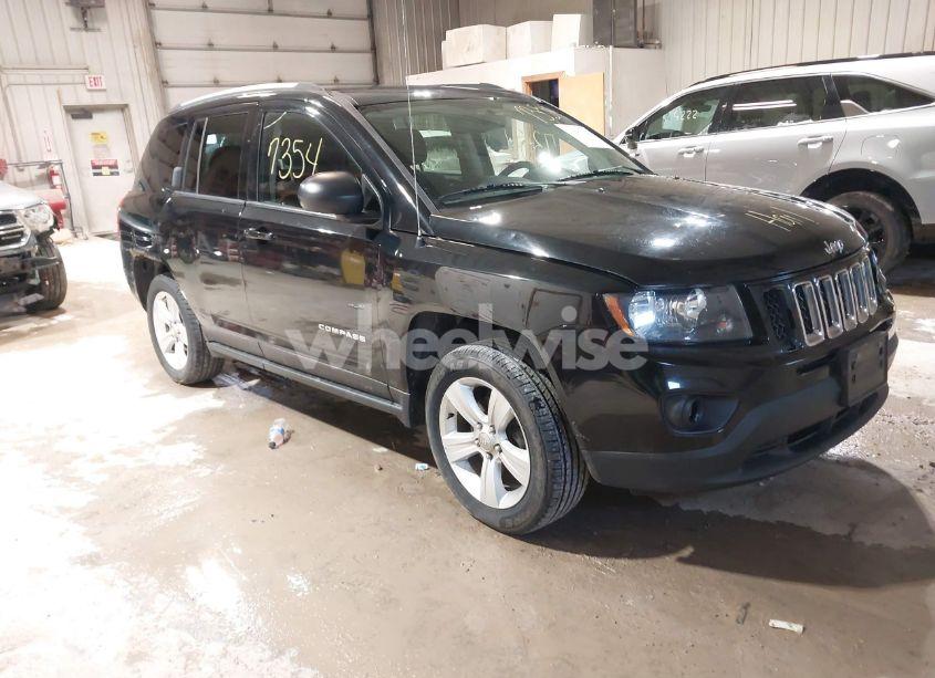 2017 Jeep Compass SPORT 4X4 (VIN 1C4NJDBB2HD143965) main photo
