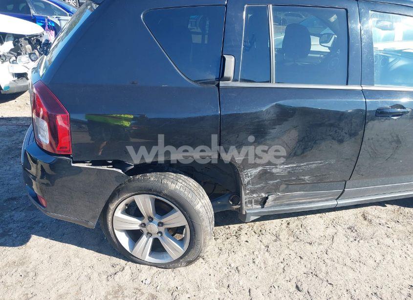 Photo 6 of 2017 Jeep Compass SPORT 4X4 (VIN 1C4NJDBB2HD154612)