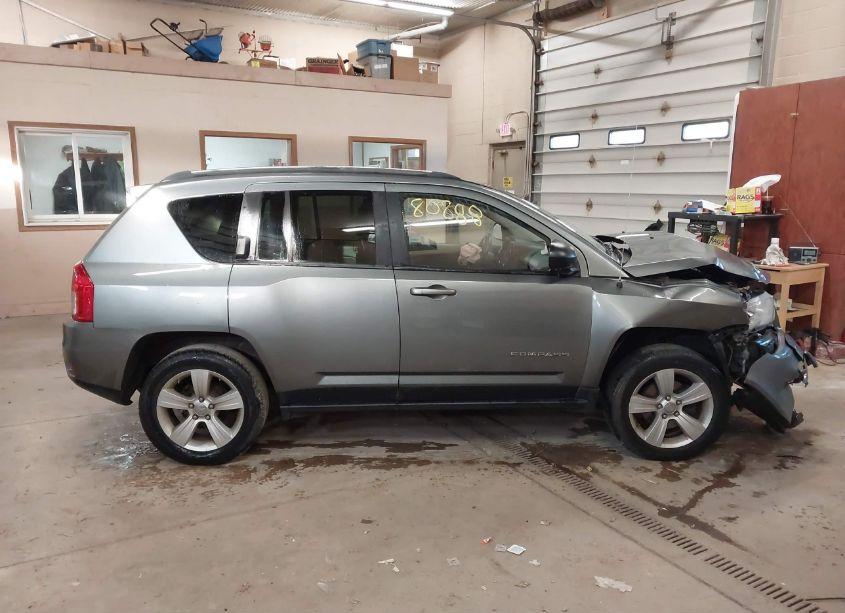 Photo 13 of 2013 Jeep Compass SPORT (VIN 1C4NJDBB3DD108748)