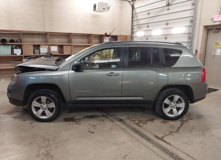 Photo 14 of 2013 Jeep Compass SPORT (VIN 1C4NJDBB3DD108748)