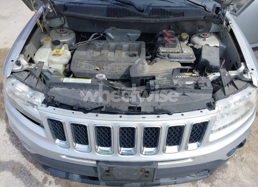 Photo 10 of 2013 Jeep Compass SPORT (VIN 1C4NJDBB3DD129423)
