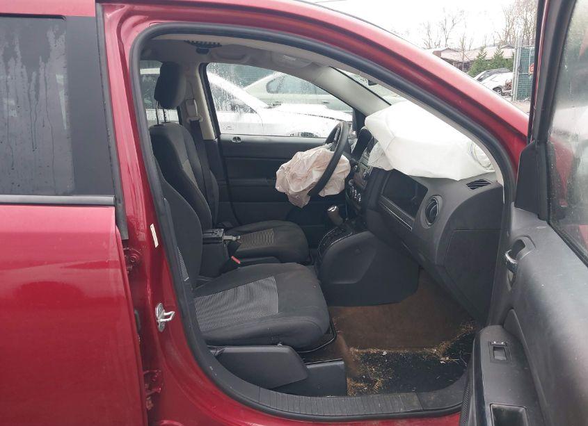 Photo 5 of 2013 Jeep Compass SPORT (VIN 1C4NJDBB3DD275191)