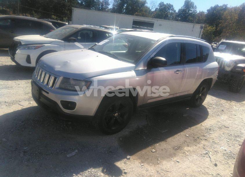 Photo 2 of 2014 Jeep Compass SPORT (VIN 1C4NJDBB3ED567683)
