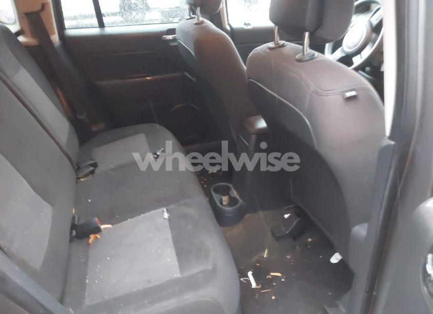 Photo 8 of 2014 Jeep Compass SPORT (VIN 1C4NJDBB3ED592213)