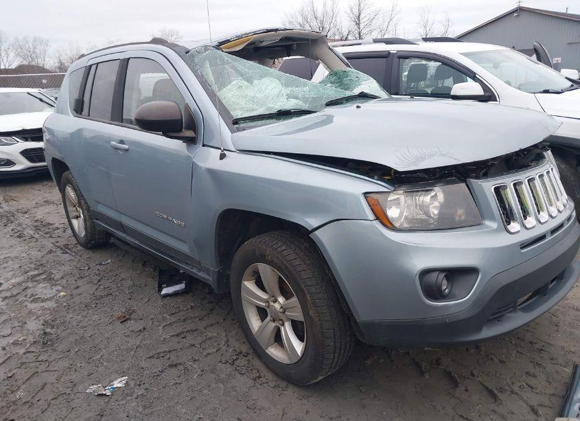 2014 Jeep Compass SPORT (VIN 1C4NJDBB3ED592373) main photo