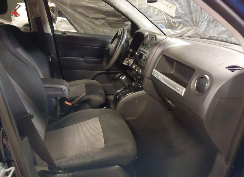 Photo 5 of 2014 Jeep Compass SPORT (VIN 1C4NJDBB3ED642026)