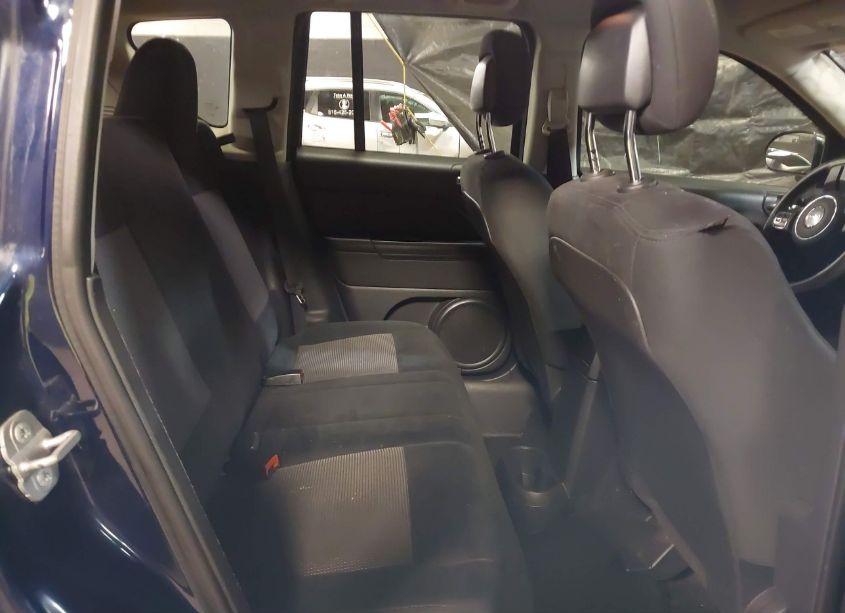 Photo 8 of 2014 Jeep Compass SPORT (VIN 1C4NJDBB3ED642026)