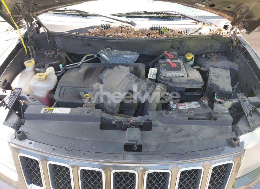 Photo 10 of 2014 Jeep Compass SPORT (VIN 1C4NJDBB3ED841898)
