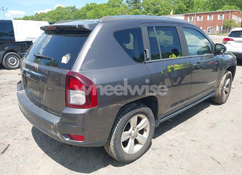 Photo 4 of 2014 Jeep Compass SPORT (VIN 1C4NJDBB3ED841898)