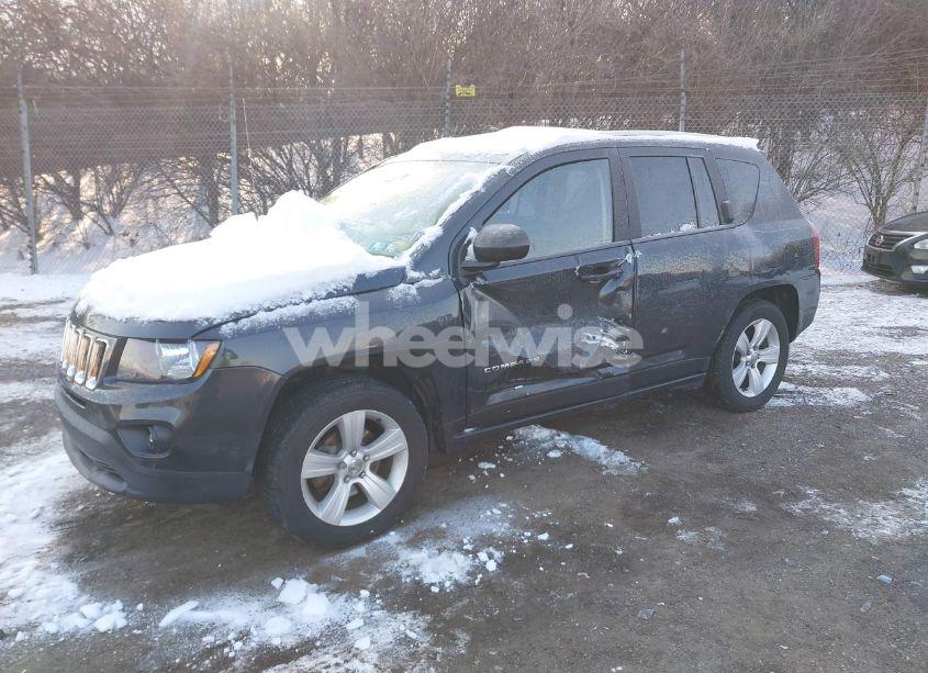 Photo 2 of 2014 Jeep Compass SPORT (VIN 1C4NJDBB3ED846194)