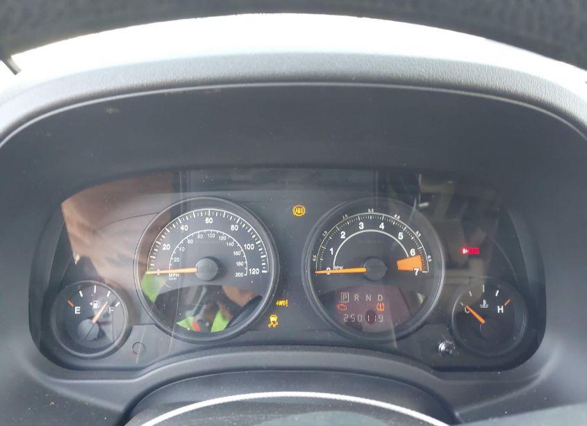 Photo 7 of 2014 Jeep Compass SPORT (VIN 1C4NJDBB3ED885738)