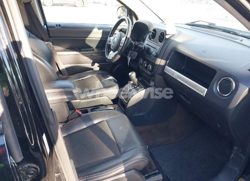 Photo 5 of 2016 Jeep Compass SPORT SE (VIN 1C4NJDBB3GD646757)