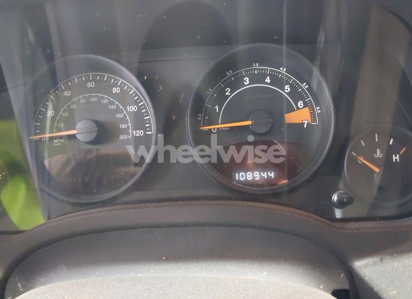 Photo 7 of 2016 Jeep Compass 75TH ANNIVERSARY (VIN 1C4NJDBB3GD730867)