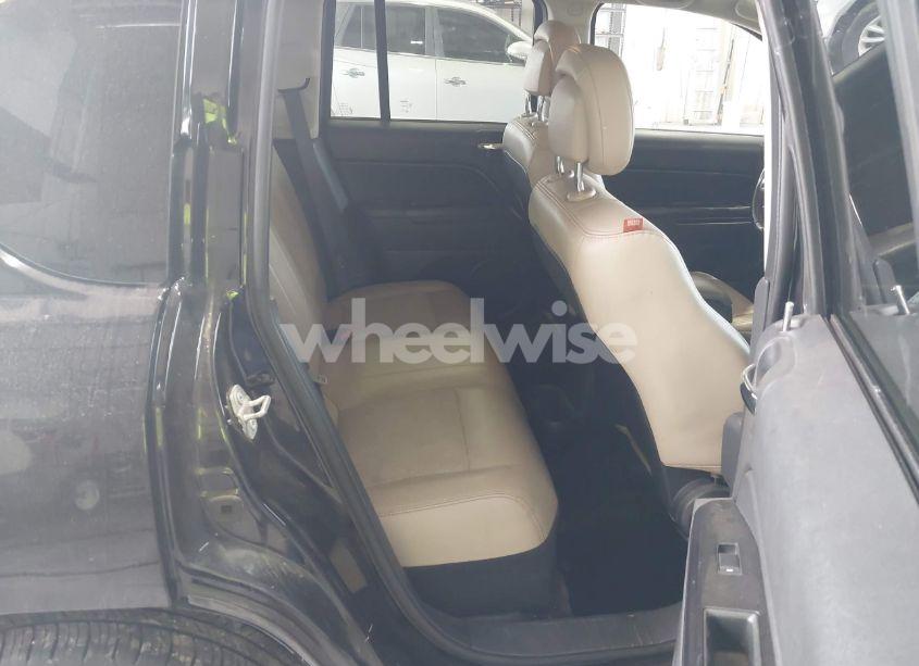 Photo 8 of 2016 Jeep Compass 75TH ANNIVERSARY (VIN 1C4NJDBB3GD730867)