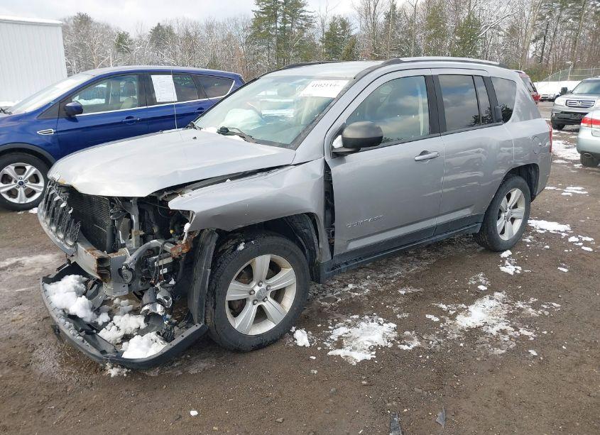 Photo 2 of 2016 Jeep Compass SPORT (VIN 1C4NJDBB3GD746793)