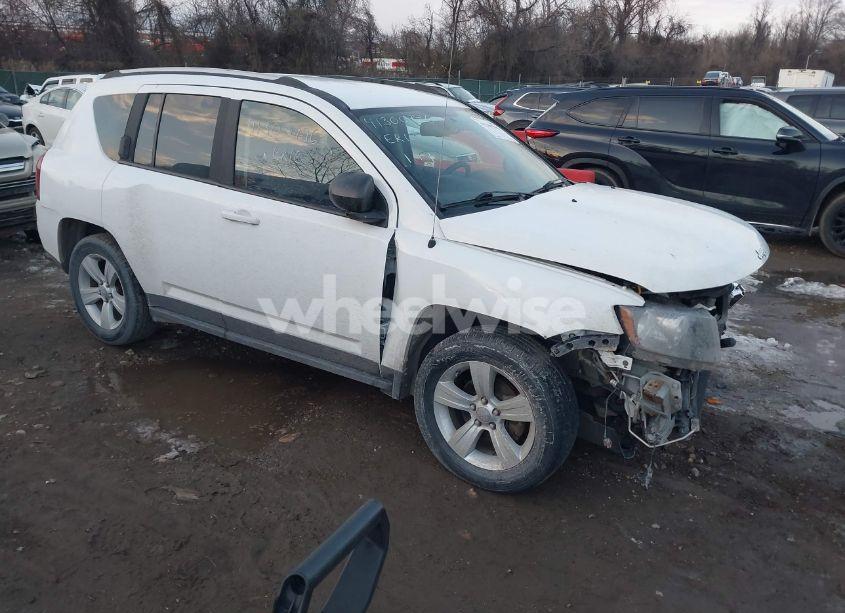 2017 Jeep Compass SPORT 4X4 (VIN 1C4NJDBB3HD106407) main photo