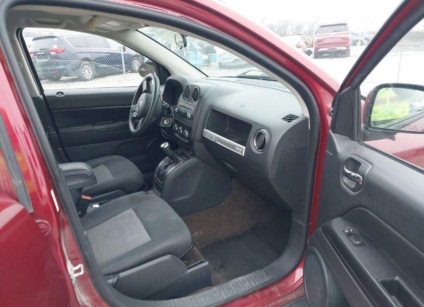 Photo 5 of 2015 Jeep Compass SPORT (VIN 1C4NJDBB4FD332095)