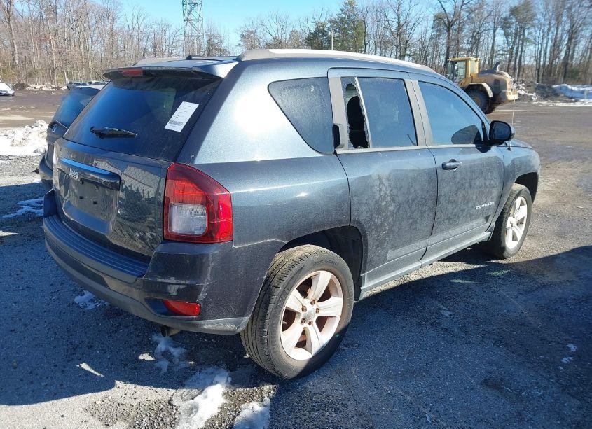 Photo 4 of 2016 Jeep Compass SPORT (VIN 1C4NJDBB4GD511013)