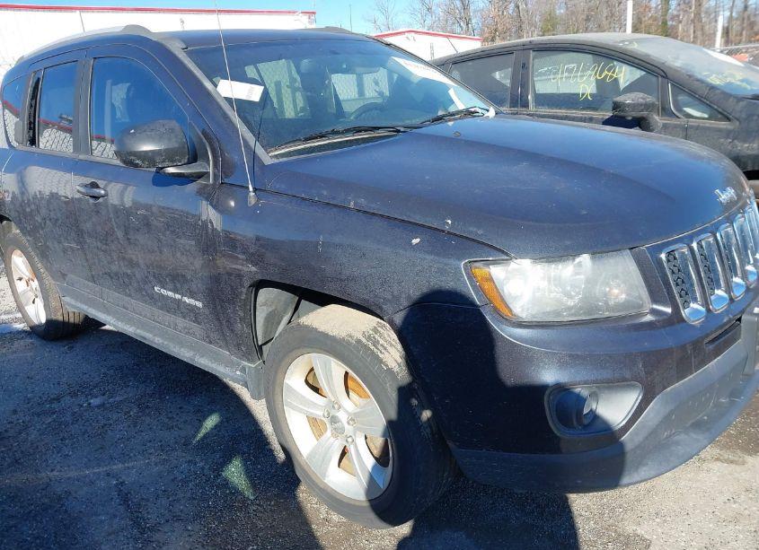 Photo 6 of 2016 Jeep Compass SPORT (VIN 1C4NJDBB4GD511013)