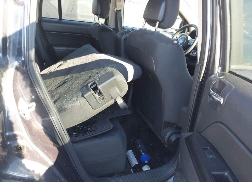 Photo 8 of 2016 Jeep Compass SPORT (VIN 1C4NJDBB4GD511013)