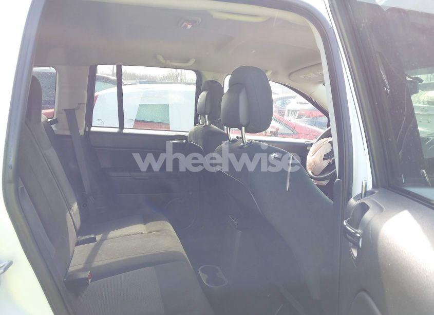 Photo 8 of 2016 Jeep Compass SPORT (VIN 1C4NJDBB4GD521251)