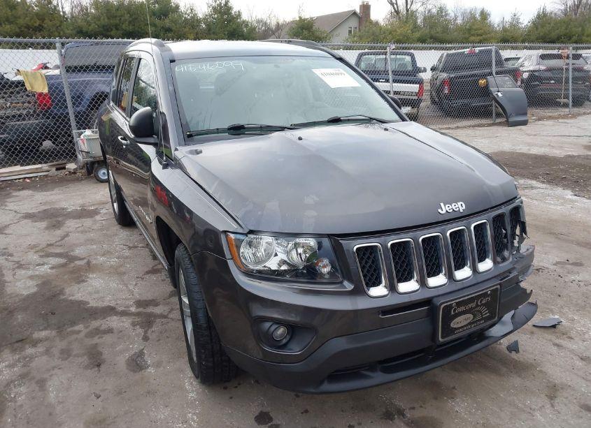 2016 Jeep Compass SPORT (VIN 1C4NJDBB4GD549437) main photo