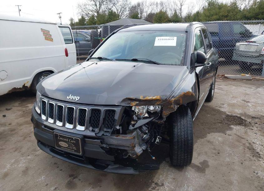 Photo 2 of 2016 Jeep Compass SPORT (VIN 1C4NJDBB4GD549437)