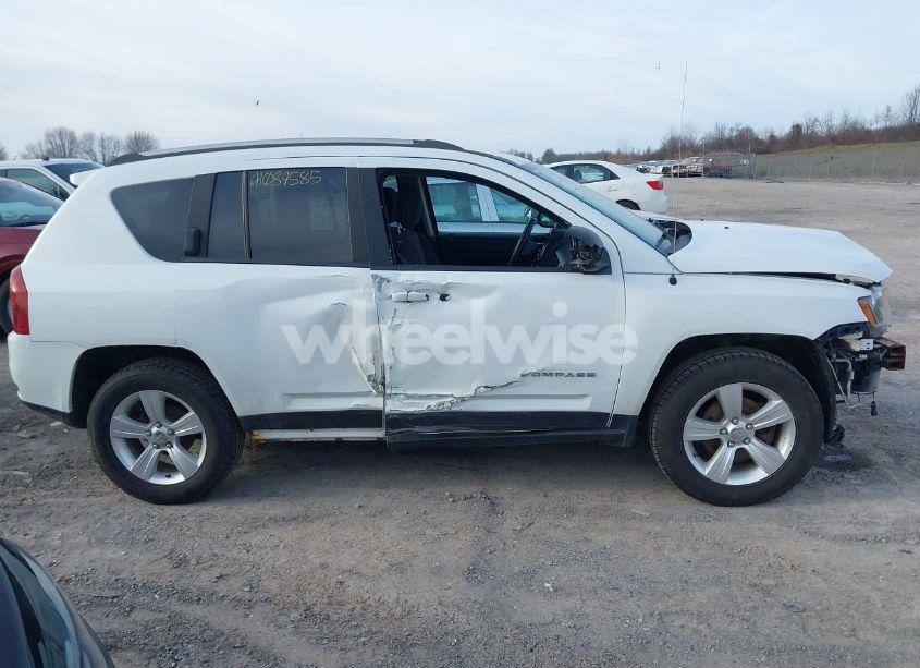 Photo 14 of 2016 Jeep Compass SPORT (VIN 1C4NJDBB4GD631328)