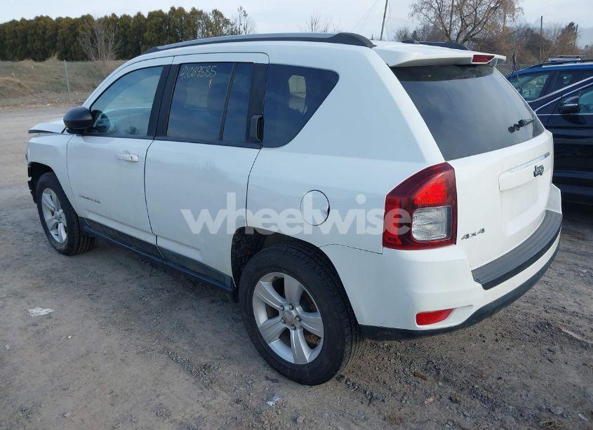 Photo 3 of 2016 Jeep Compass SPORT (VIN 1C4NJDBB4GD631328)