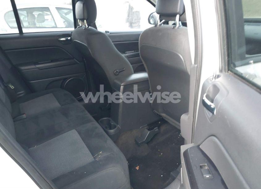 Photo 8 of 2016 Jeep Compass SPORT (VIN 1C4NJDBB4GD631328)