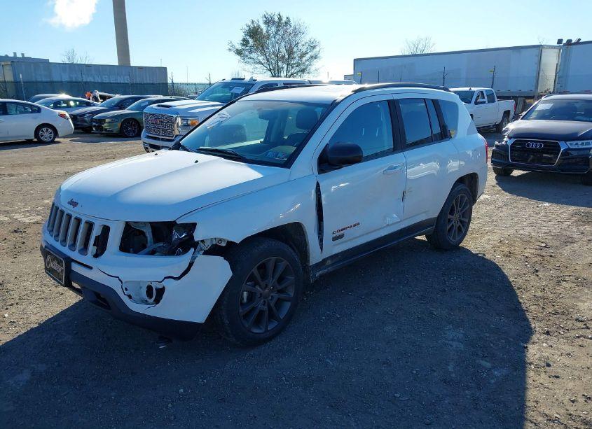Photo 6 of 2016 Jeep Compass 75TH ANNIVERSARY (VIN 1C4NJDBB4GD674843)