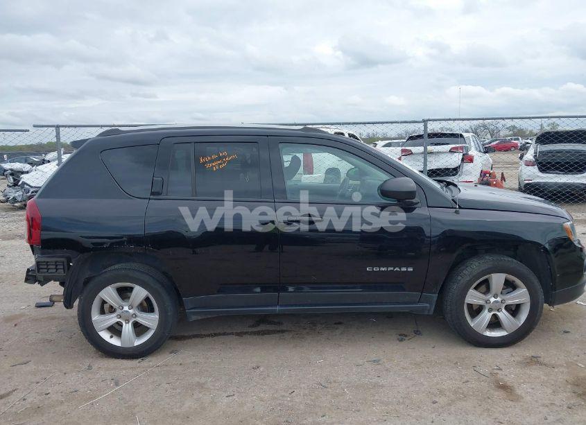 Photo 13 of 2017 Jeep Compass SPORT 4X4 (VIN 1C4NJDBB4HD106030)