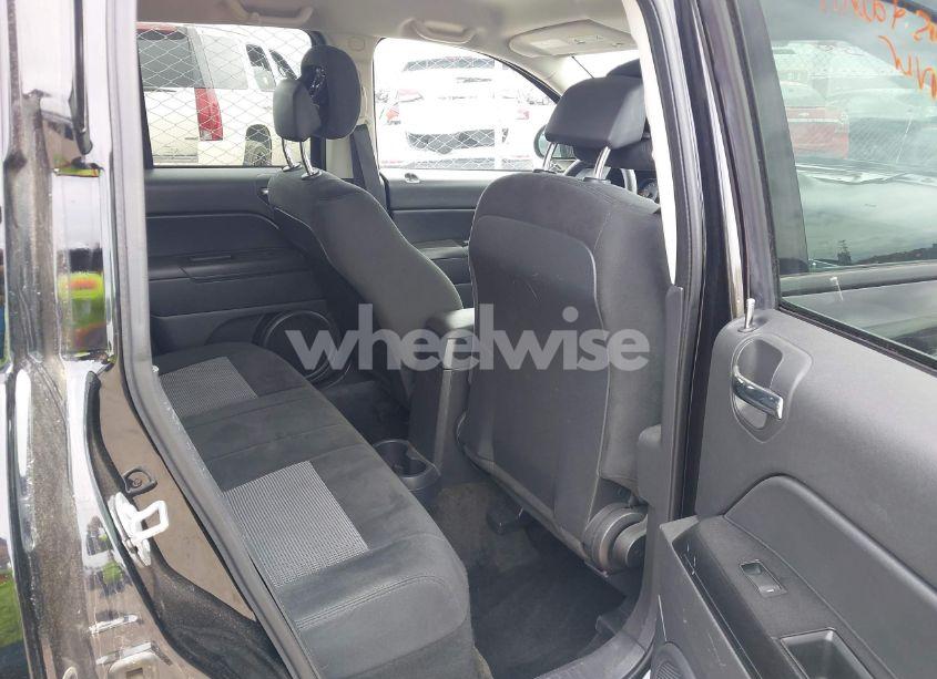 Photo 8 of 2017 Jeep Compass SPORT 4X4 (VIN 1C4NJDBB4HD106030)