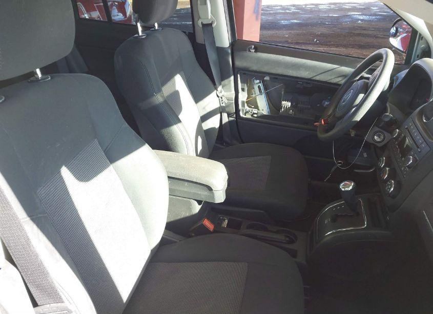 Photo 5 of 2012 Jeep Compass SPORT (VIN 1C4NJDBB5CD598592)