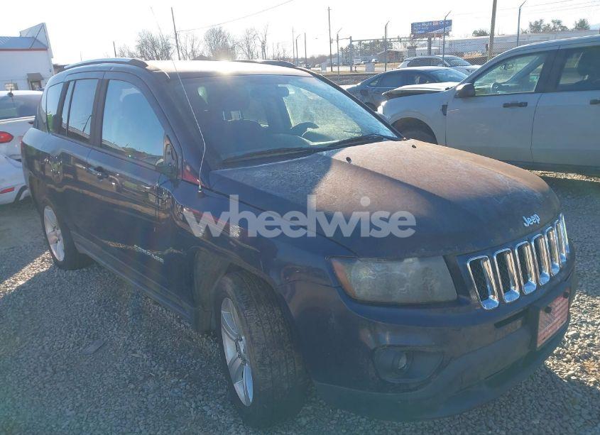 2014 Jeep Compass SPORT (VIN 1C4NJDBB5ED880380) main photo