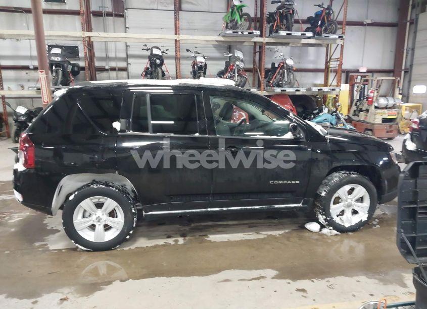 Photo 13 of 2016 Jeep Compass SPORT (VIN 1C4NJDBB5GD520299)