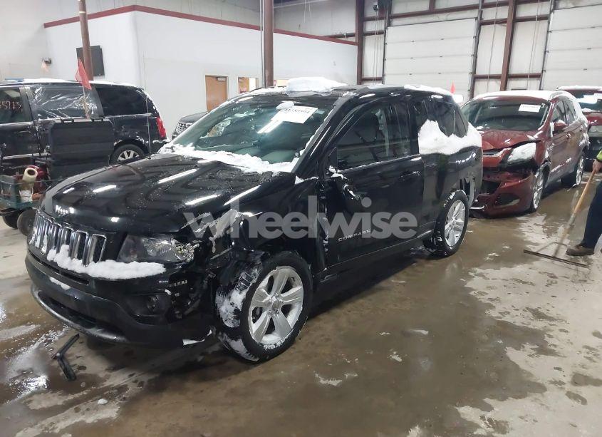 Photo 2 of 2016 Jeep Compass SPORT (VIN 1C4NJDBB5GD520299)