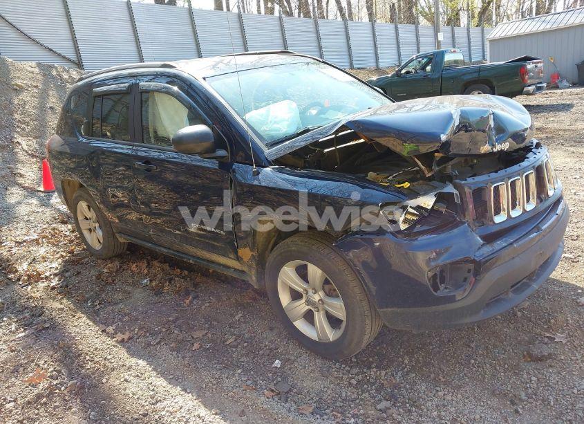 2016 Jeep Compass SPORT (VIN 1C4NJDBB5GD521159) main photo