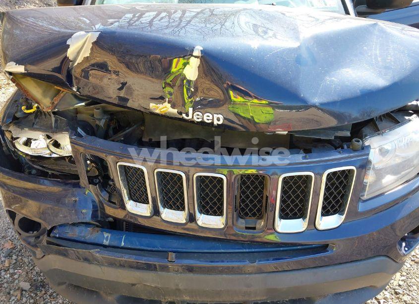 Photo 10 of 2016 Jeep Compass SPORT (VIN 1C4NJDBB5GD521159)