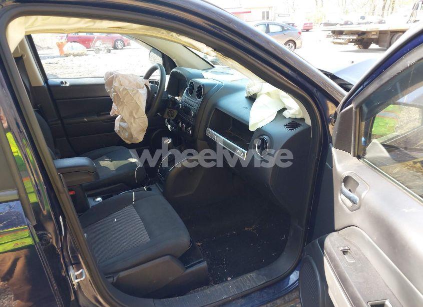 Photo 5 of 2016 Jeep Compass SPORT (VIN 1C4NJDBB5GD521159)